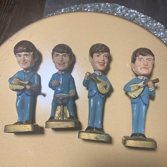 VINTAGE BEATLES bobblehead plastic figures/cake toppers 1960s made in Ho… - Picture 9 of 9